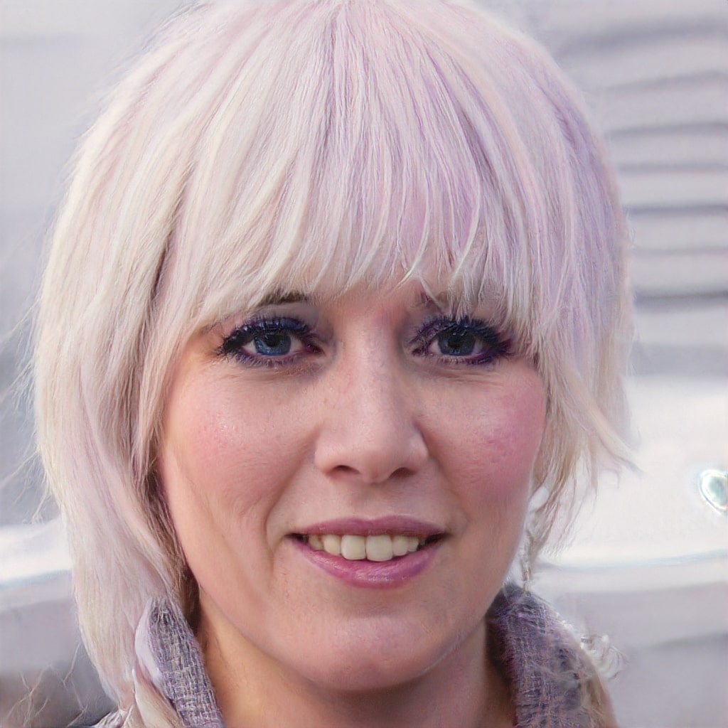 Alice Johnson (Copywriter)